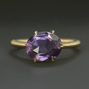 Antique Amethyst 14K Yellow Gold Solitaire Ring East West Buttercup Oval Shape (22866)