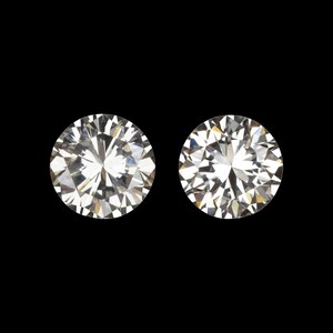 0.78Ct Gia Certified K Vs2-Si1 Diamond Stud Earrings Round Brilliant Cut Pair (17482)
