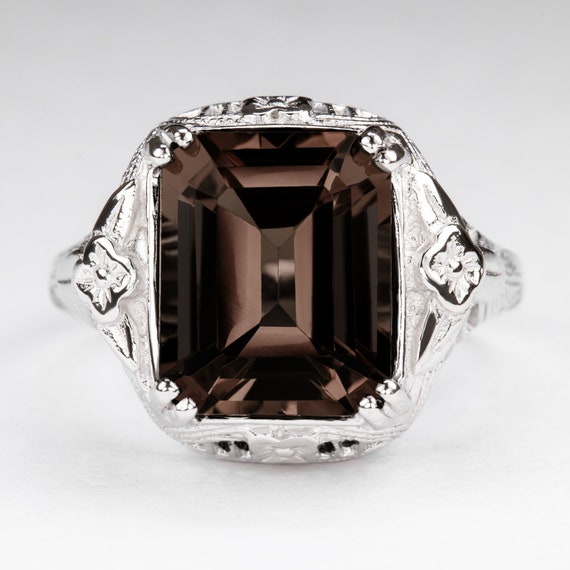 Bague de style vintage en argent sterling avec quartz fumé