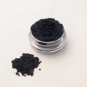 Black Kintsugi Repair Powder – 3g Mineral Pigment