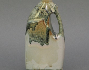Glazed ceramic vessel