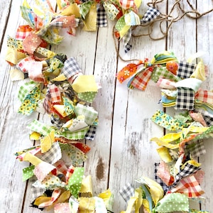 Summer Rag Tie Garland/Banner!  Great Party Decorating Ideas, Summer Patio Decor, Farmhouse Garland