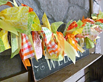 Summer Lemonade Rag Tie Banner: Sunny Porch Decor