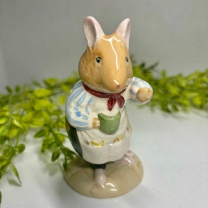 Vintage Royal Doulton Billy Bunnykins Mr. Apple. D.B.H.2 made in England, 1982.