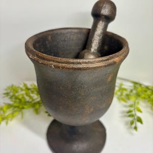 Antique 1860’s American Cast Iron Apothecary Mortar and Pestle Civil War Era