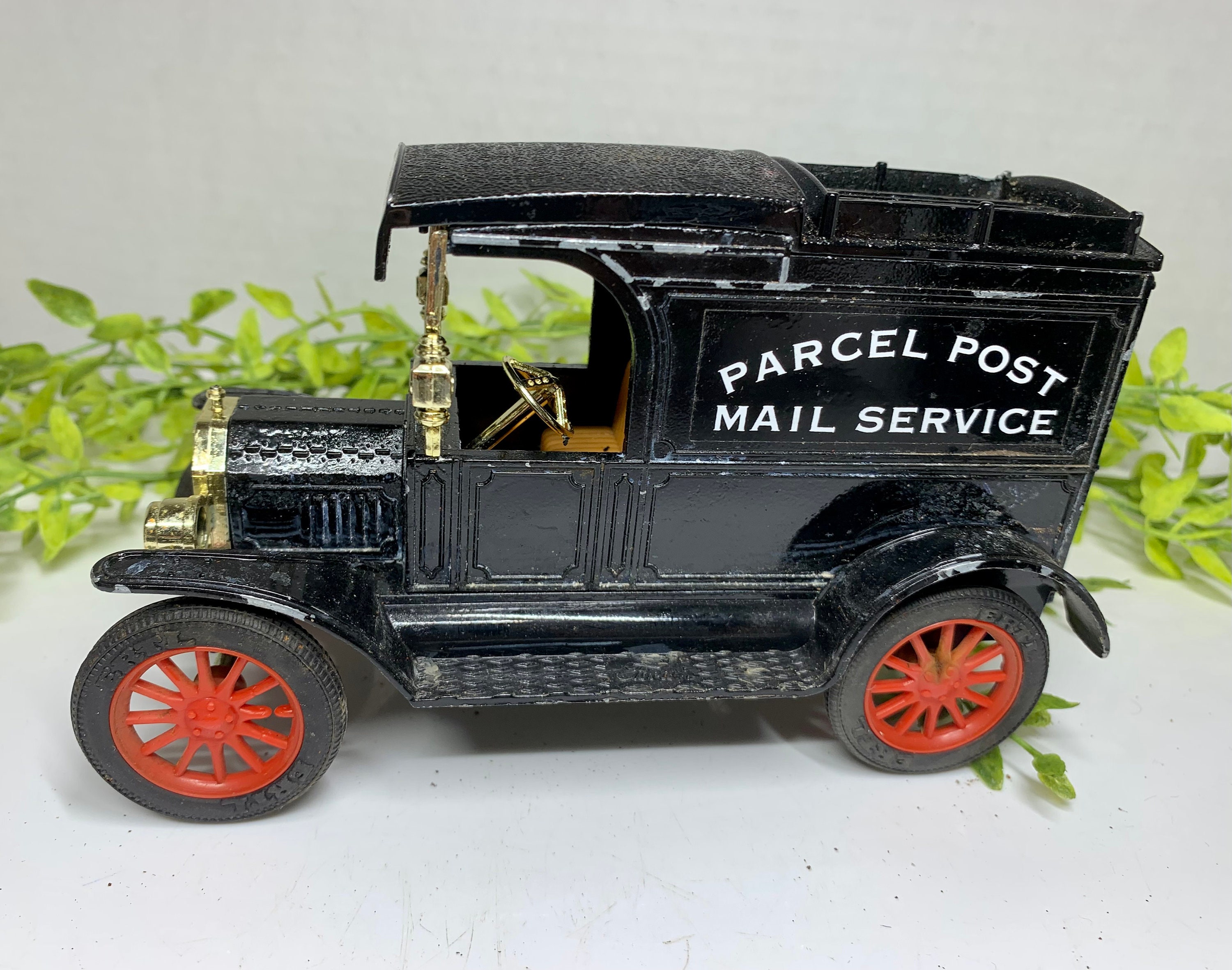 Ertl replica ford 1913 model t van bank clearance