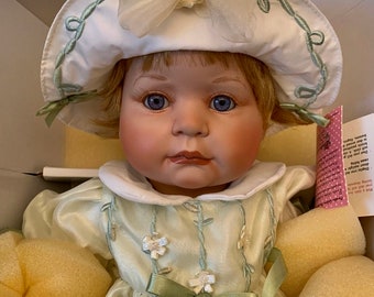 Vintage Paradise Galleries Treasury Collection Premier Edition  19” Catherine Doll NIB