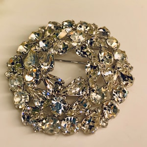 Vintage Brilliant Brooch Pin Rhinestones Costume Jewelry