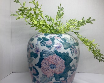 Vintage Chinese Ginger Jar Vase Urn Asian Vase