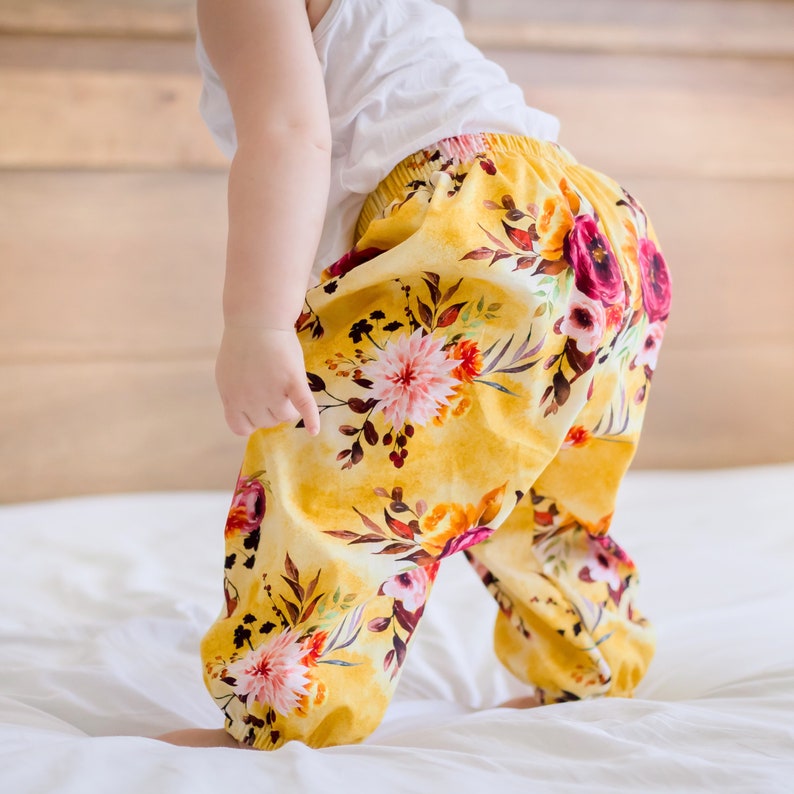 PDF Pattern Boho Harem Pants Babies/Toddlers Sizes Newborn to 5-6T Instant Download Easy Photo Tutorial image 6