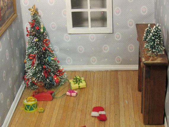 christmas decorations for dollhouse