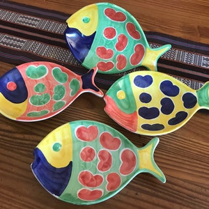 Ensemble d&#39;assiettes à poisson en céramique, assiette à poisson mexicaine, ensemble de 4 assiettes, décor de plage, décor tropical, amateur de poisson, décor de pêche, assiette à salade