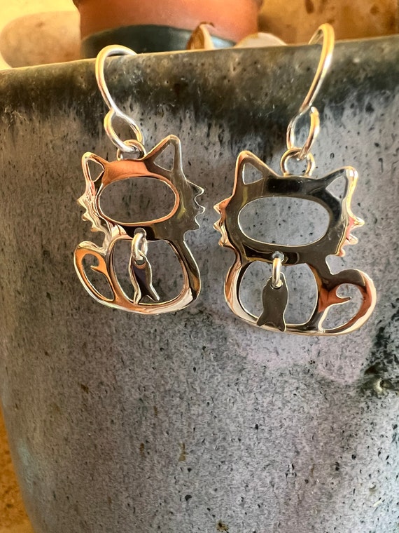 Cat earrings, Taxco silver, cat with fish danglin… - image 6