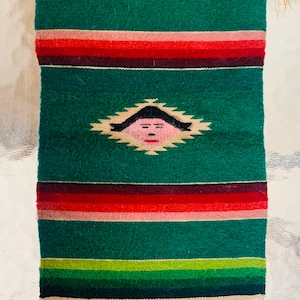 miniatura vintage di Saltillo Sarape, medaglione con volto di serape, anni &#39;40-&#39;50, tessuto messicano d&#39;epoca, collezionisti sarape
