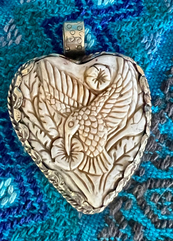 Hummingbird pendent, hummingbird flower heart pend