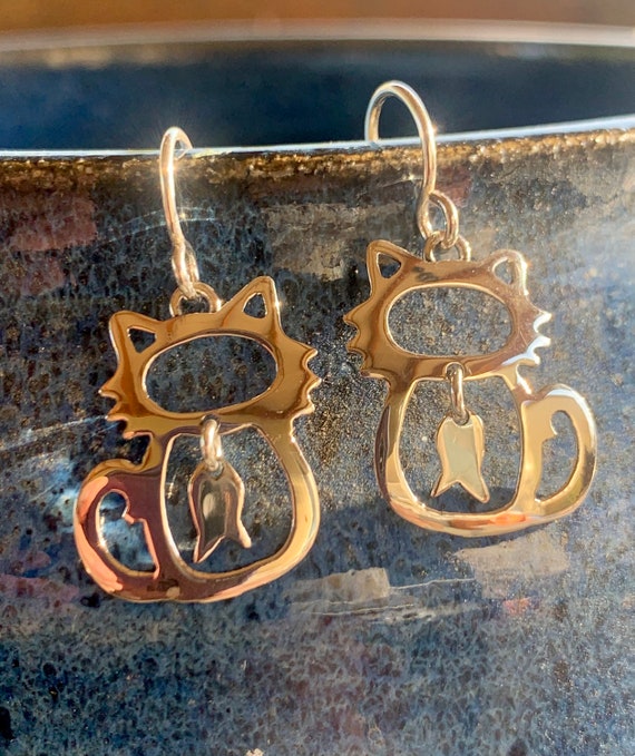 Cat earrings, Taxco silver, cat with fish danglin… - image 5
