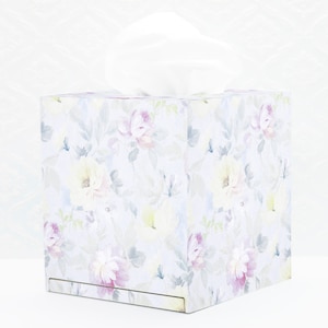 Tissue box cover Floral tissue box Tissue holder Bathroom tissue box Cube tissue box Decoupage tissue box