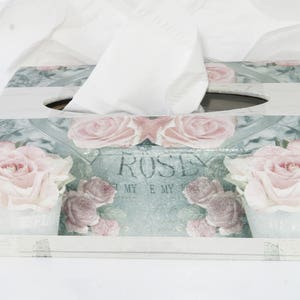 Rectangular tissue box cover - Tissue box holder - Roses tissue box - Decoupage tissue box - Wooden tissue box with bottom