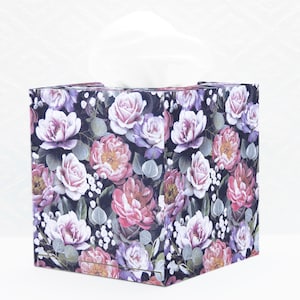 Tissue box cover Floral tissue box holder Wooden tissue box Decoupage tissue box Cube tissue box cover