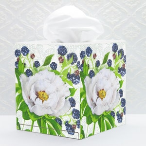 Tissue box cover Wooden tissue box holder Decoupage tissue box Tissue dispenser Floral tissue box