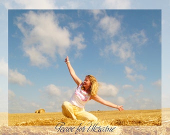 Digital File, Ukrainian girl, Ukraine shops, Digital Card, Peace for Ukraine, Instant download