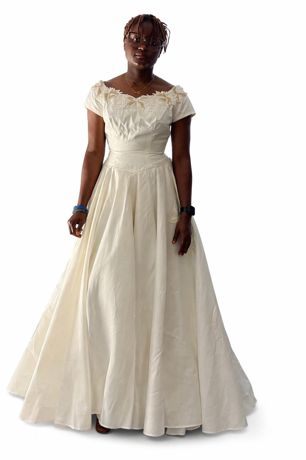 mid century modern wedding dress Organic Florals Meets Mid-Century Modern Design in this Bridgette Bar Bridal Editorial