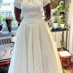 1950s Princess-Style Wedding Dress – Silk Blend Taffeta Classic Bridal Gown