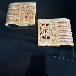 Chinese Carved Ornamental Display Stand – Nephrite 9&quot;x3.5&quot;x1.5&quot;