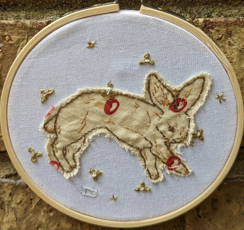 Broderie de lapin cousue à la main image 1