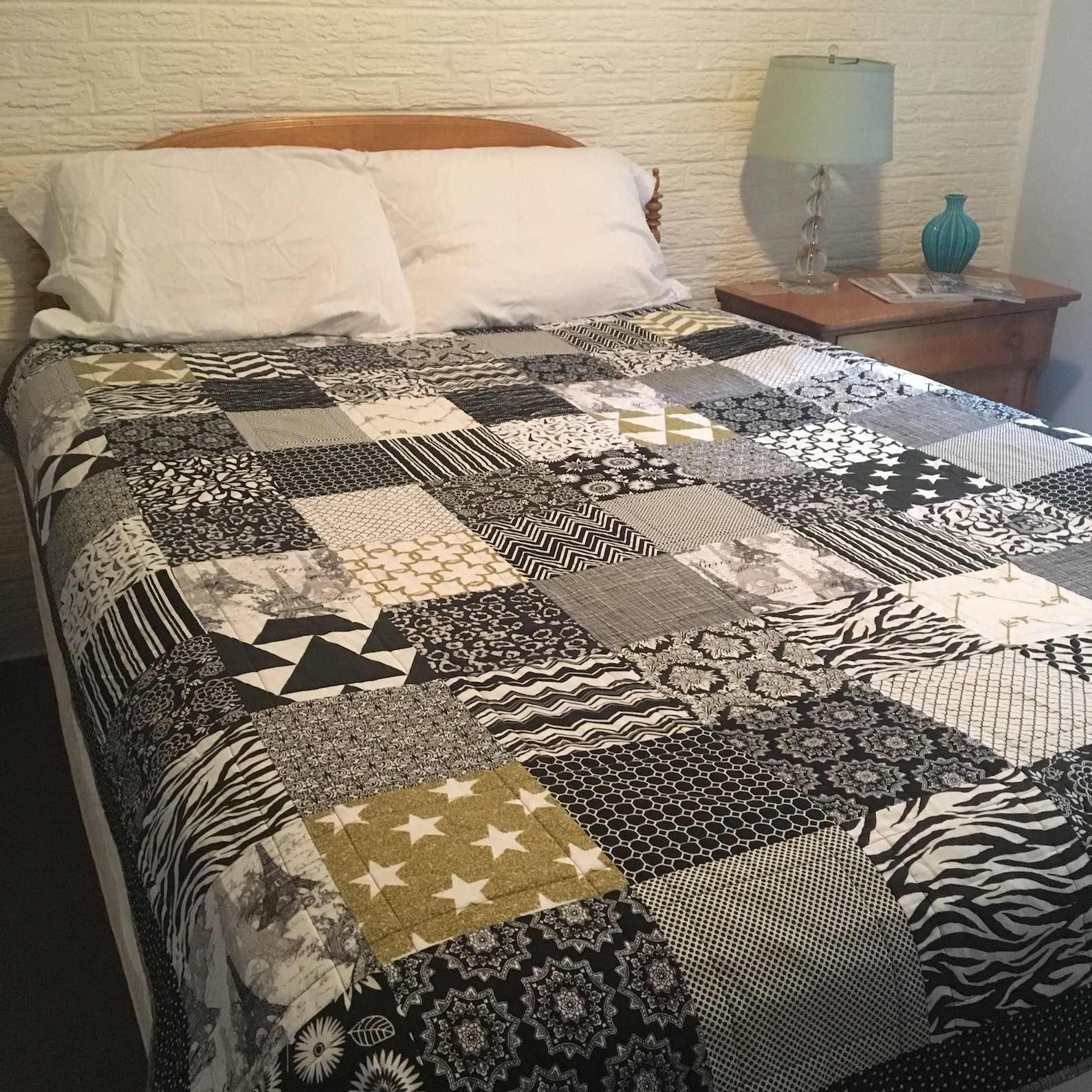 Black, White, Gold Quilt Black and White Quilt Twin Quilt/double Quilt