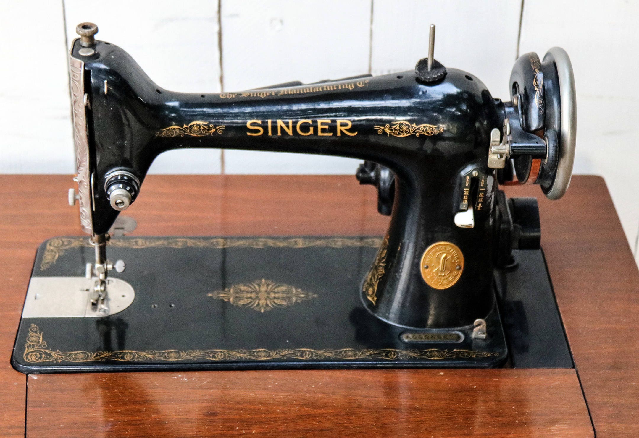 1941 Singer Sewing Machine Model 66-16 with cabinet and bench | Etsy