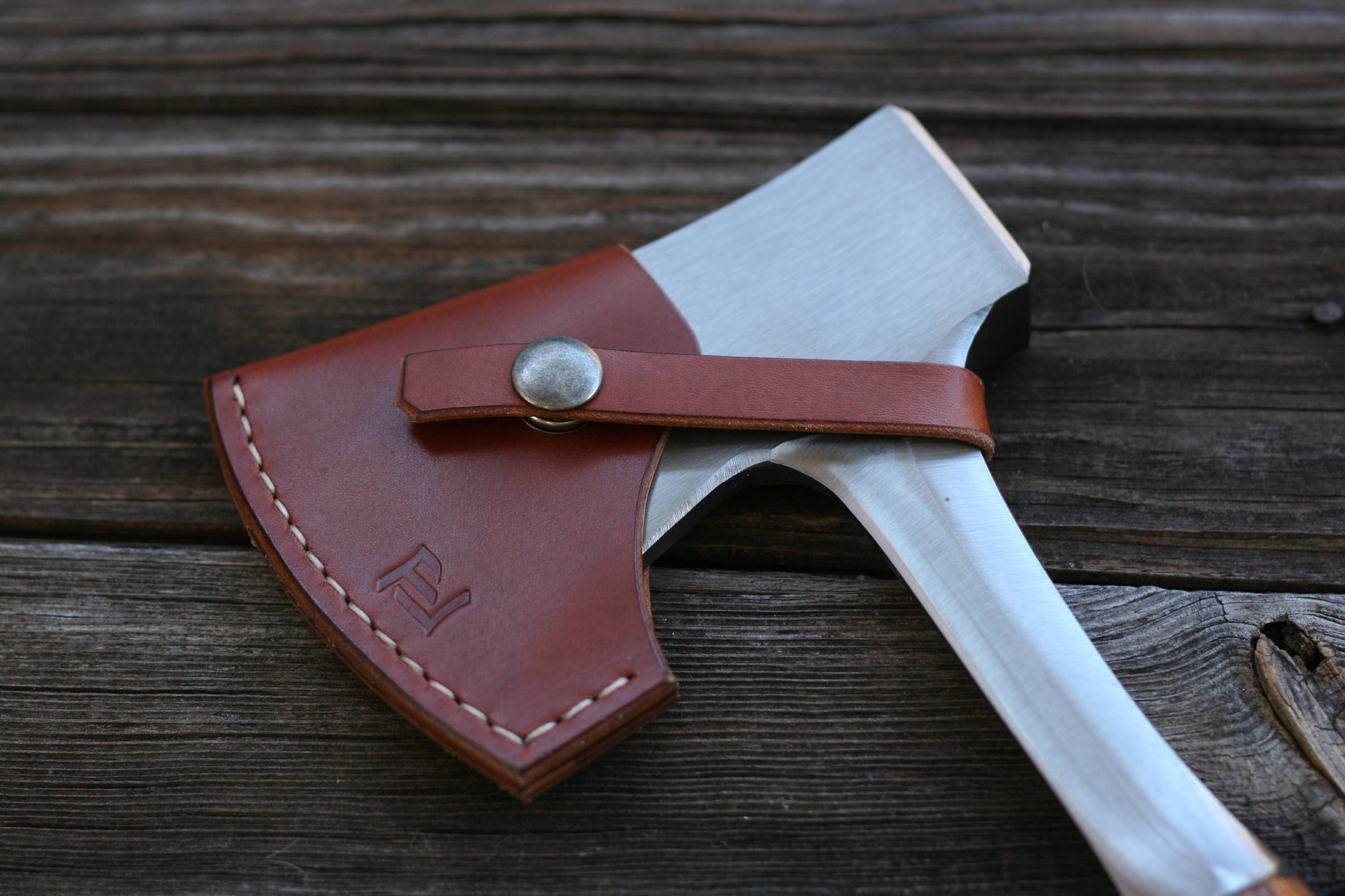 Draper ESTWING E14A SPORTSMAN's AXE WITH LEATHER GRIP, 3-1/4