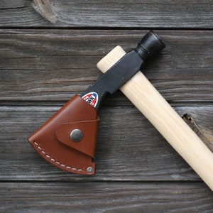 Hache Tomahawk En Acier Damas – Poignée Bois Et Pipe Intégrée, Fait Main
