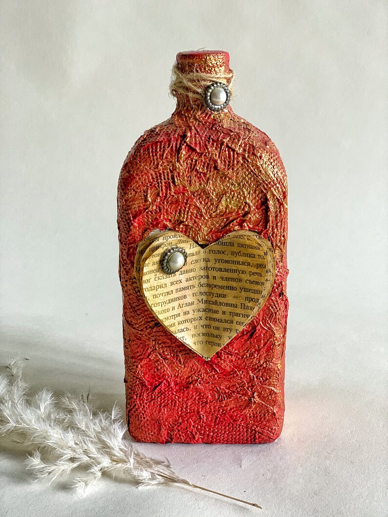 Wine Bottle Decor.home Decor. Glass Bottle Art. Vintage.love.valentines