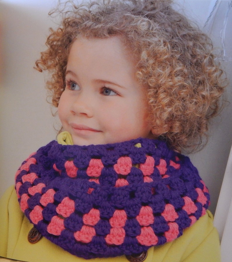 35 Simple Projects Crochet for Children Book Priceless /& Failsafe Practices by Claire Montgomerie