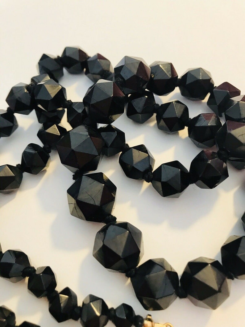 long Victorian WHITBY JET necklace faceted beads ~58g ~ ~ inA5451