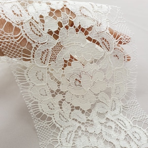 Ivory lace Trim, Alencon Lace, French Lace trim, Bridal lace, Wedding Lace, Eyelash lace, Lace trim, Fabric by the yard MB00464