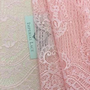 Rosa Alencon-Spitzenstoff, Bogenkante, Boho-Spitzenstoff, Massenware