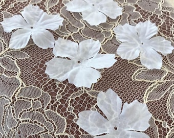 White Fabric Flower Hair Pins, Bridal Wedding Accessories, Set of 5