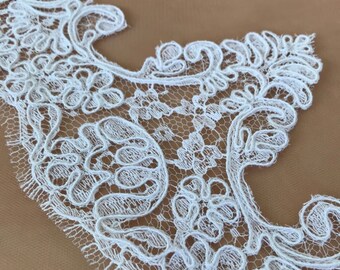 White lace Trim, Alencon Lace, French Lace trim, Bridal lace, Wedding Lace, Scalloped lace, Lace Fabric, Fabric by the yard MB00173