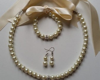 Flower girl jewelry set, earring, pearl necklace, bracelet, wedding gift, junior bridesmaid, pearl bracelet, wedding party,