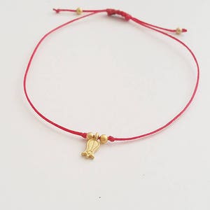 Red Tulip Macrame Bracelet: Adjustable Friendship Amulet, Minimalist Jewelry