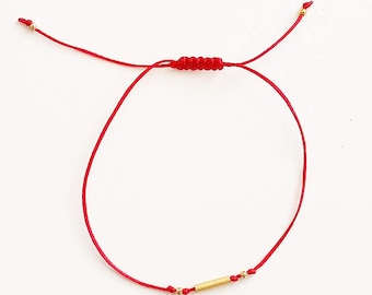 Red Bracelet, Tiny Bracelet, Friendship Bracelet, Charm Bracelet, Minimal Bracelet, String Bracelet, Macrame Bracelet, Bridesmaid gift,