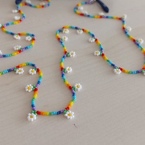 Rainbow Eyeglass Chain, Daisy Sunglasses Necklace, Preppy Gifts, Gift For Kids, Beaded Eyeglass Chain, Personalized Gifts For Her, Trendy