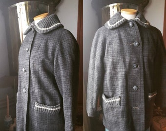 50s Grey Wool Plaid Coat, 1950s Grey Wool Coat, 40 Grey Plaid Coat, 50s Plaid Coat, Size Medium 50s Coat, 40s Winter Coat, Rare 50s Coat