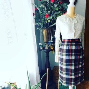 Vintage Plaid Wool Pencil Skirt, 50s Pencil Skirt, 60s Pencil Skirt, Plaid Straight Skirt, Vintage Wool Skirt, Size Small Skirt, Wiggle