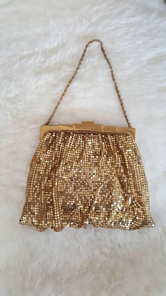 Vintage Gold Mesh Purse, Flapper 20s Handbag, Eve… - image 4