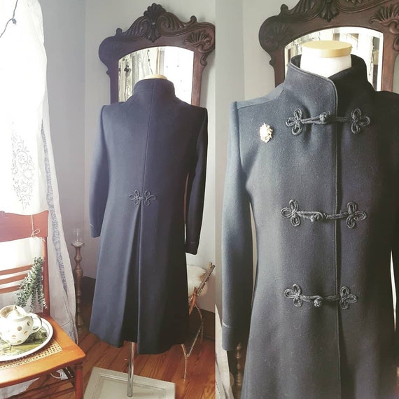 Vintage Black Wool Coat, Princess Coat, Fit and Fl
