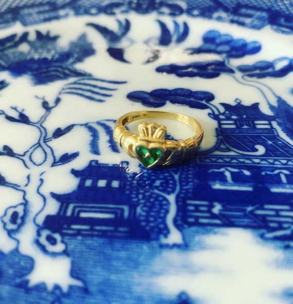 Vintage 14k Claddagh Ring, Yellow Gold Claddagh R… - image 7