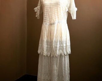 Edwardian French Lace Wedding Dress, 1920s White Flapper Dress, Antique Handmade Lace Dress, 1920s Tiered Lace Dress, Edwardian Netted Dress